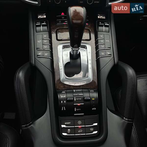 Внедорожник / Кроссовер Porsche Cayenne 2010 в Киеве фото 25 Внедорожник / Кроссовер Porsche Cayenne 2010 в Киеве