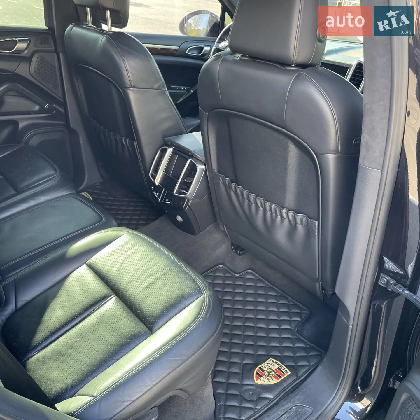 2010 Porsche Cayenne - мініатюра 8