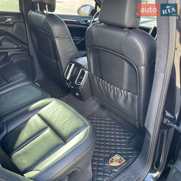 Внедорожник / Кроссовер Porsche Cayenne 2010 в Киеве фото 8 Внедорожник / Кроссовер Porsche Cayenne 2010 в Киеве