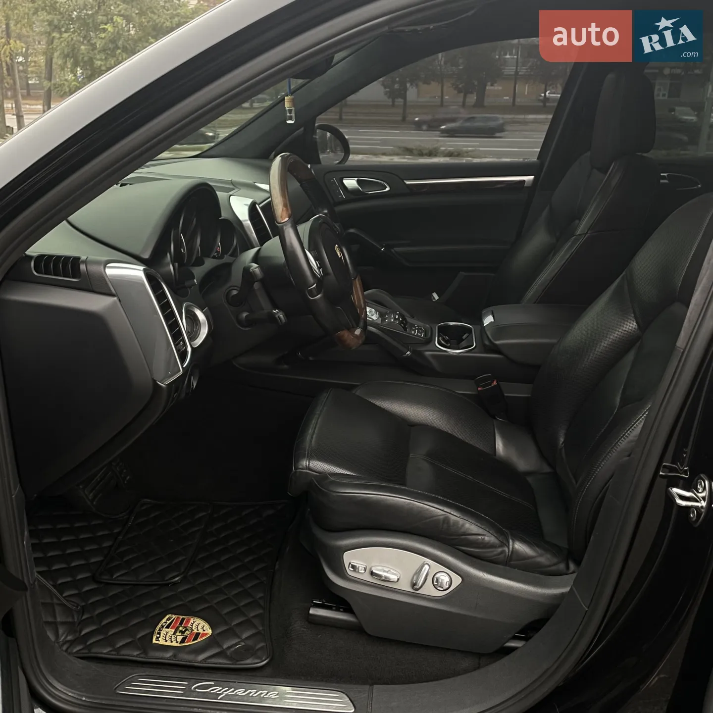 2010 Porsche Cayenne - мініатюра 29