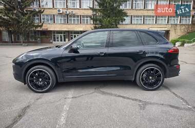 Внедорожник / Кроссовер Porsche Cayenne 2016 в Харькове