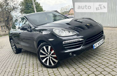 Внедорожник / Кроссовер Porsche Cayenne 2011 в Хусте