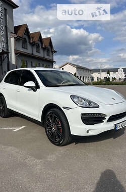 Внедорожник / Кроссовер Porsche Cayenne 2014 в Броварах