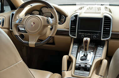 Внедорожник / Кроссовер Porsche Cayenne 2012 в Днепре