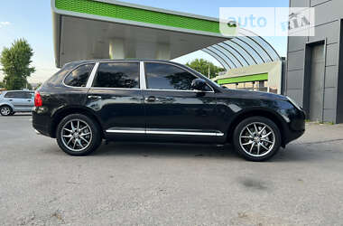 Позашляховик / Кросовер Porsche Cayenne 2004 в 