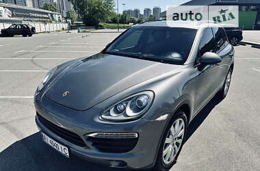 Позашляховик / Кросовер Porsche Cayenne 2010 в Києві