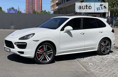 Внедорожник / Кроссовер Porsche Cayenne 2012 в Киеве