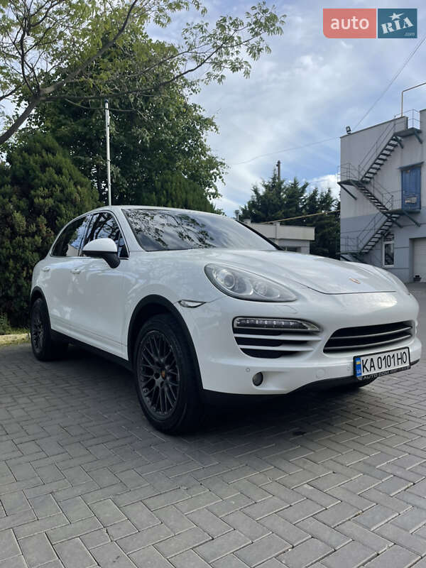 Внедорожник / Кроссовер Porsche Cayenne 2013 в Одессе
