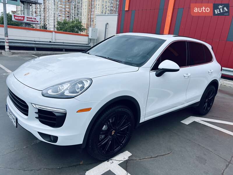 Позашляховик / Кросовер Porsche Cayenne 2014 в Києві