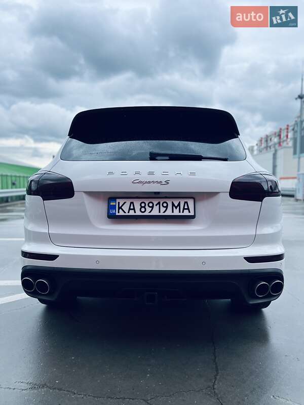 Позашляховик / Кросовер Porsche Cayenne 2014 в Києві