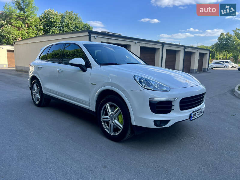 Позашляховик / Кросовер Porsche Cayenne 2016 в Вінниці