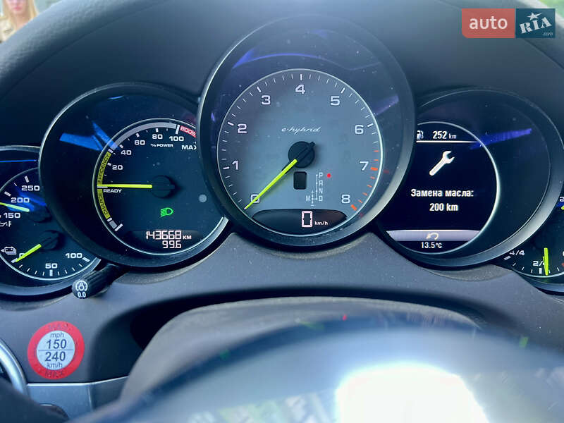 Позашляховик / Кросовер Porsche Cayenne 2016 в Вінниці