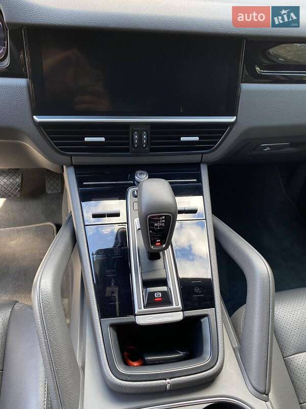 Внедорожник / Кроссовер Porsche Cayenne 2018 в Виннице
