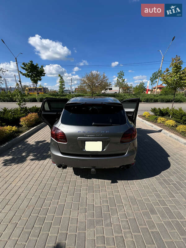 Позашляховик / Кросовер Porsche Cayenne 2014 в Одесі