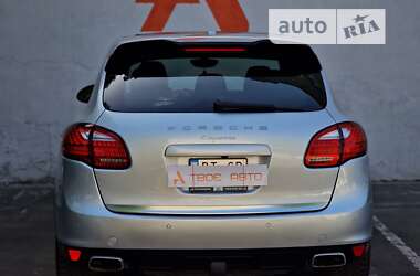 Внедорожник / Кроссовер Porsche Cayenne 2013 в Одессе