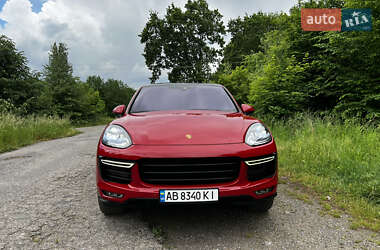 Внедорожник / Кроссовер Porsche Cayenne 2014 в 