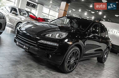 Внедорожник / Кроссовер Porsche Cayenne 2013 в 