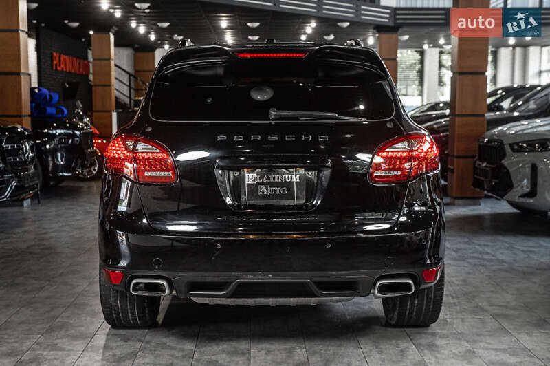 Внедорожник / Кроссовер Porsche Cayenne 2013 в Одессе