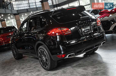 Внедорожник / Кроссовер Porsche Cayenne 2013 в 