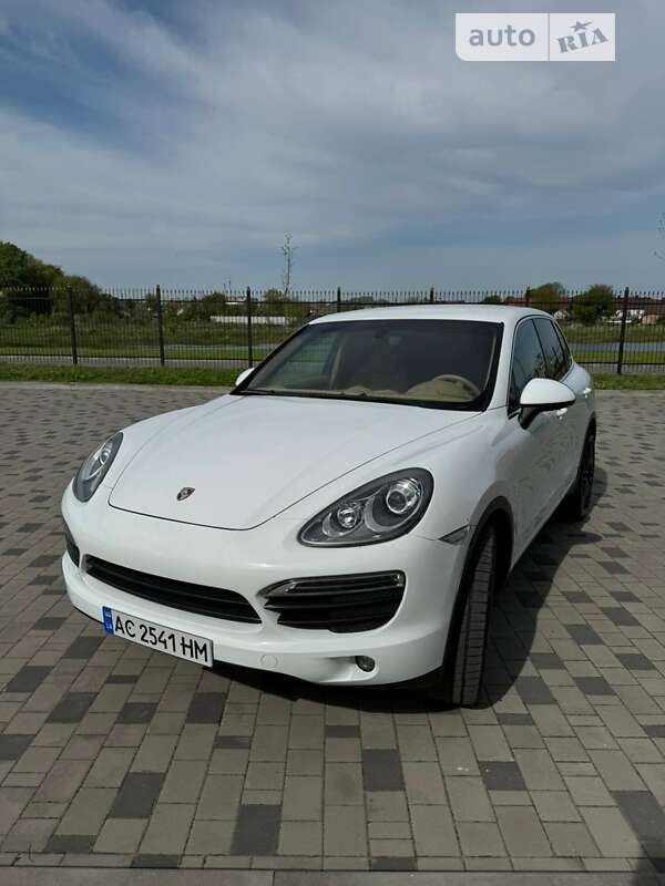 Позашляховик / Кросовер Porsche Cayenne 2012 в Ковелі