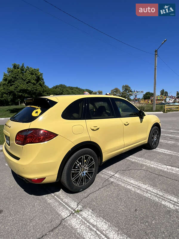 Внедорожник / Кроссовер Porsche Cayenne 2010 в Александрие