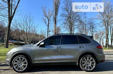 Внедорожник / Кроссовер Porsche Cayenne 2013 в 