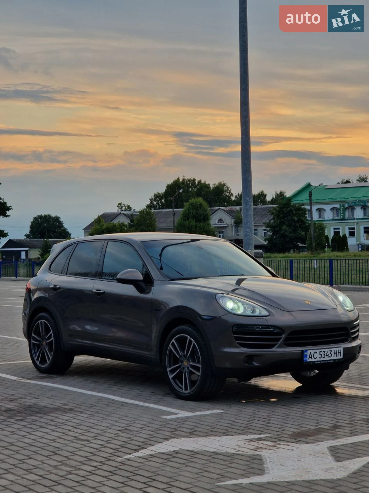 2011 Porsche Cayenne - мініатюра 12