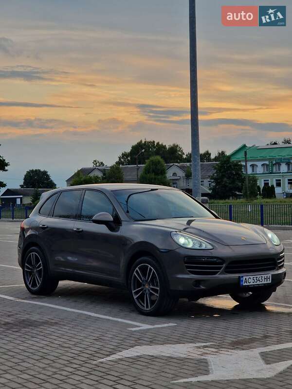 Внедорожник / Кроссовер Porsche Cayenne 2011 в Нововолынске фото 12 Внедорожник / Кроссовер Porsche Cayenne 2011 в Нововолынске