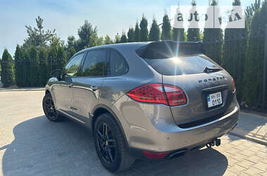 Внедорожник / Кроссовер Porsche Cayenne 2013 в 