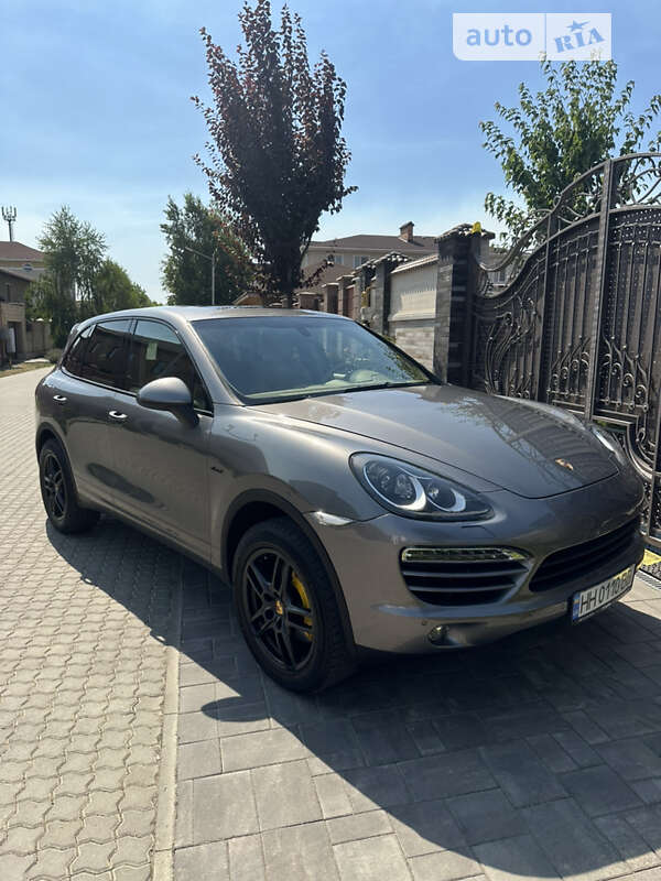 Внедорожник / Кроссовер Porsche Cayenne 2013 в Одессе