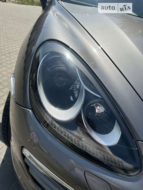 Внедорожник / Кроссовер Porsche Cayenne 2013 в Одессе