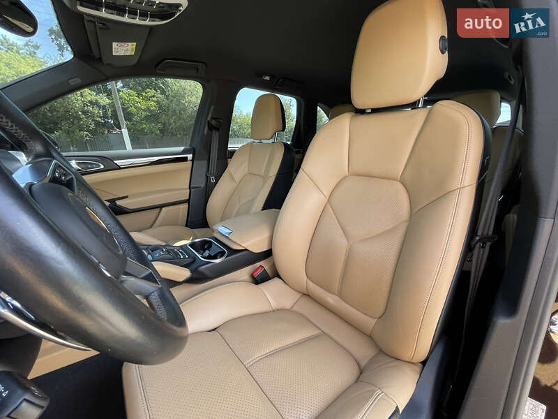 Позашляховик / Кросовер Porsche Cayenne 2016 в Харкові фото 9 Позашляховик / Кросовер Porsche Cayenne 2016 в Харкові