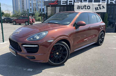 Позашляховик / Кросовер Porsche Cayenne 2012 в Києві