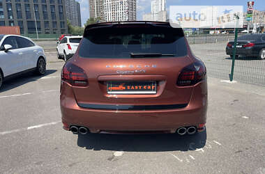 Позашляховик / Кросовер Porsche Cayenne 2012 в Києві