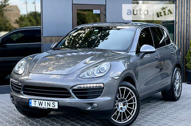 Внедорожник / Кроссовер Porsche Cayenne 2012 в Одессе