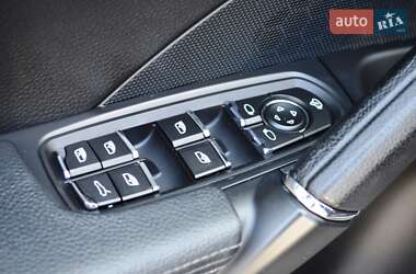 Внедорожник / Кроссовер Porsche Cayenne 2013 в 