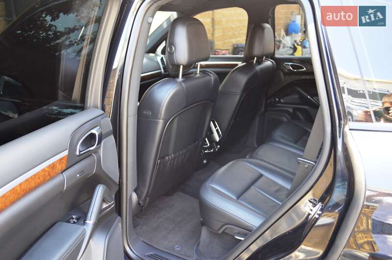 Позашляховик / Кросовер Porsche Cayenne 2013 в Одесі