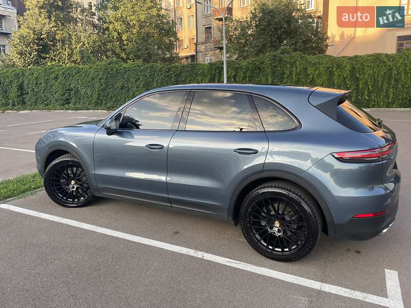 Позашляховик / Кросовер Porsche Cayenne 2017 в Києві