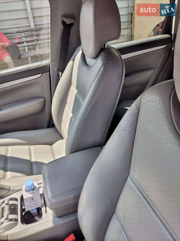 Позашляховик / Кросовер Porsche Cayenne 2008 в Харкові