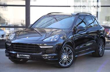 Позашляховик / Кросовер Porsche Cayenne 2015 в Харкові