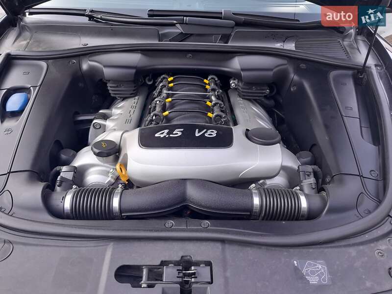 Внедорожник / Кроссовер Porsche Cayenne 2005 в Днепре