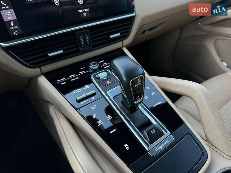 Внедорожник / Кроссовер Porsche Cayenne 2019 в Хмельницком