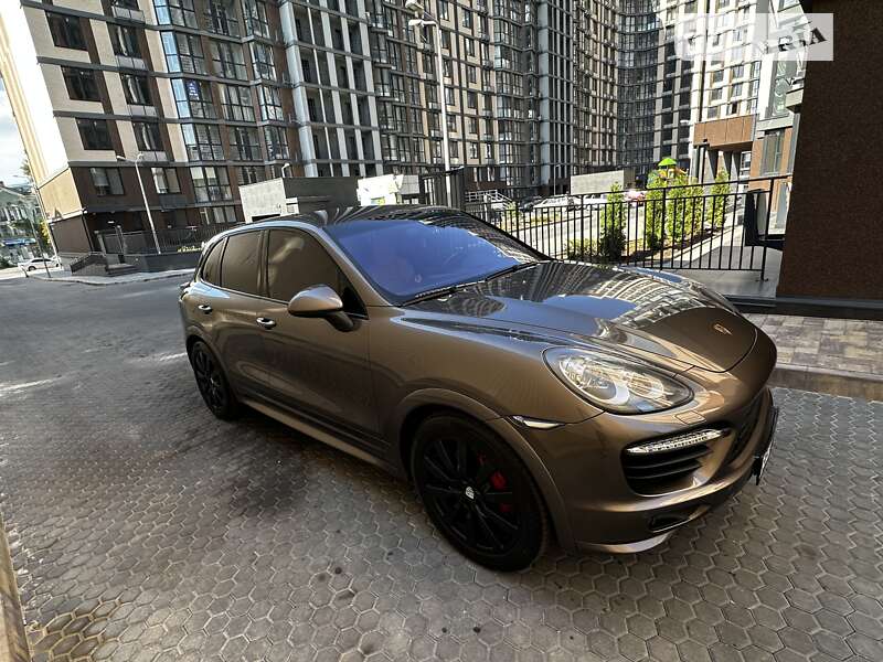 Внедорожник / Кроссовер Porsche Cayenne 2013 в Одессе