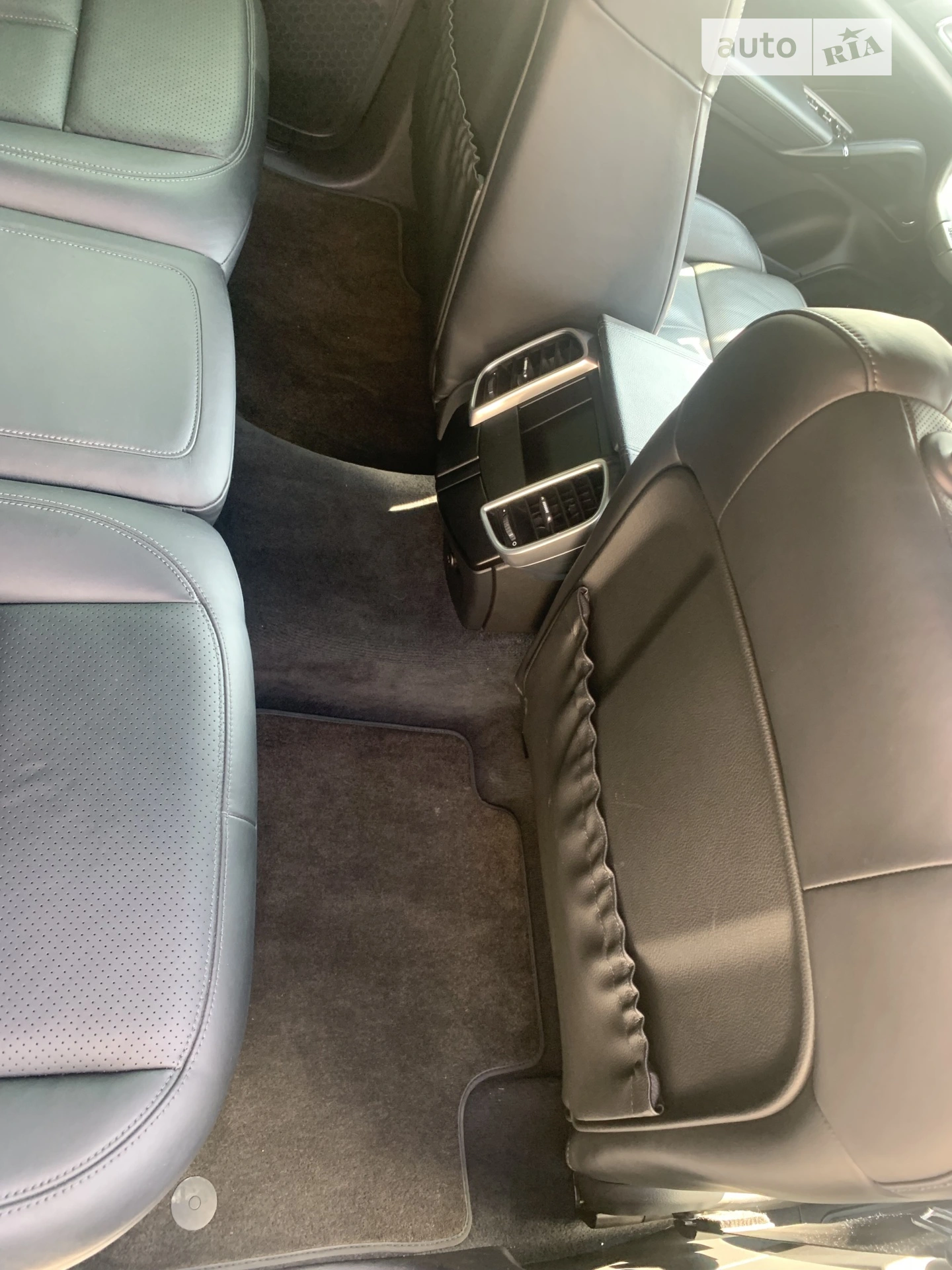 2013 Porsche Cayenne - мініатюра 10