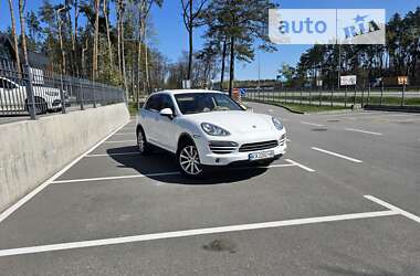 Внедорожник / Кроссовер Porsche Cayenne 2012 в Киеве