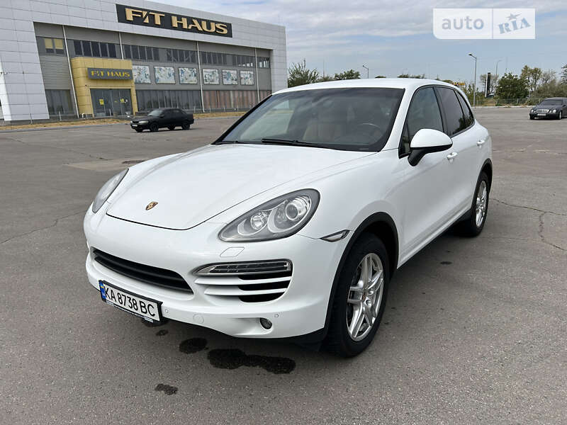 Внедорожник / Кроссовер Porsche Cayenne 2013 в Запорожье