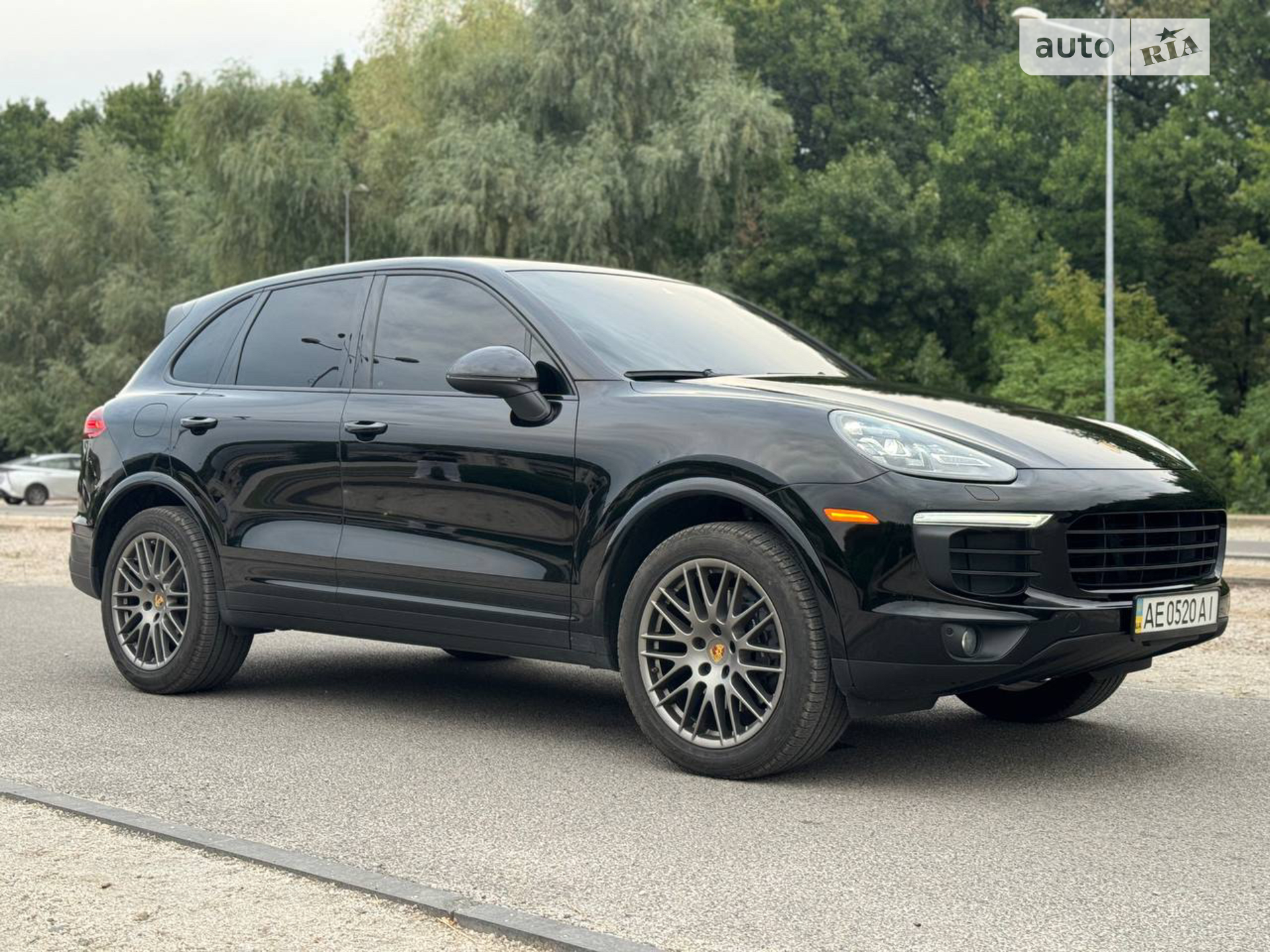 2016 Porsche Cayenne - мініатюра 12