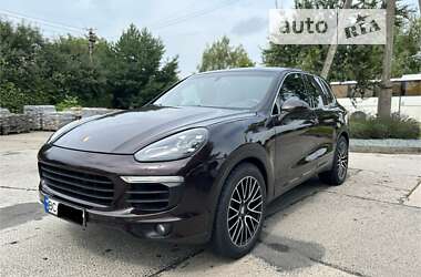 Внедорожник / Кроссовер Porsche Cayenne 2015 в Львове