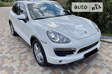 Внедорожник / Кроссовер Porsche Cayenne 2012 в Киеве