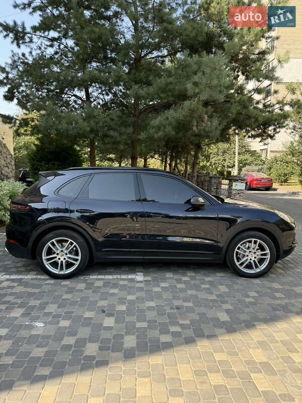 Позашляховик / Кросовер Porsche Cayenne 2018 в Луцьку